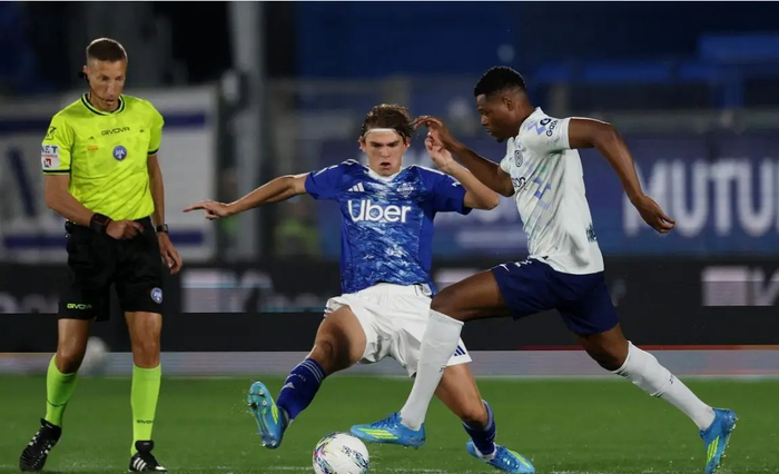 国际米兰13年逆转轮回再现 4-3险胜科莫扩大积分