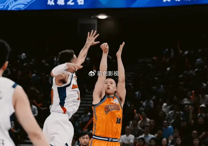 上海队12连胜再创纪录，攻防双冠领跑CBA
