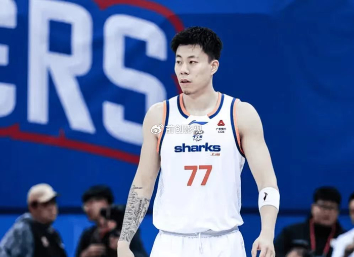 上海队12连胜再创纪录，攻防双冠领跑CBA