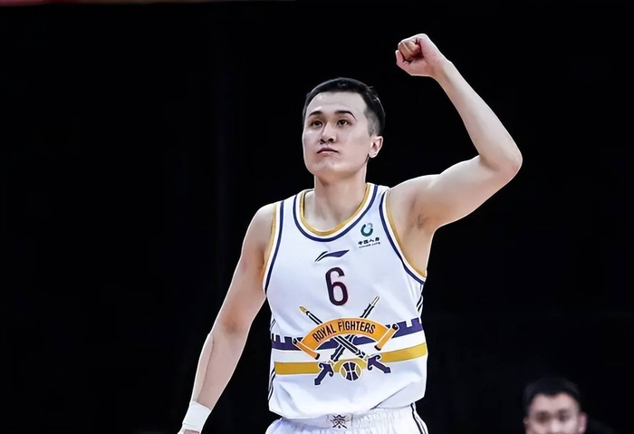 张庆鹏难辞其咎 北控无缘季后赛引争议